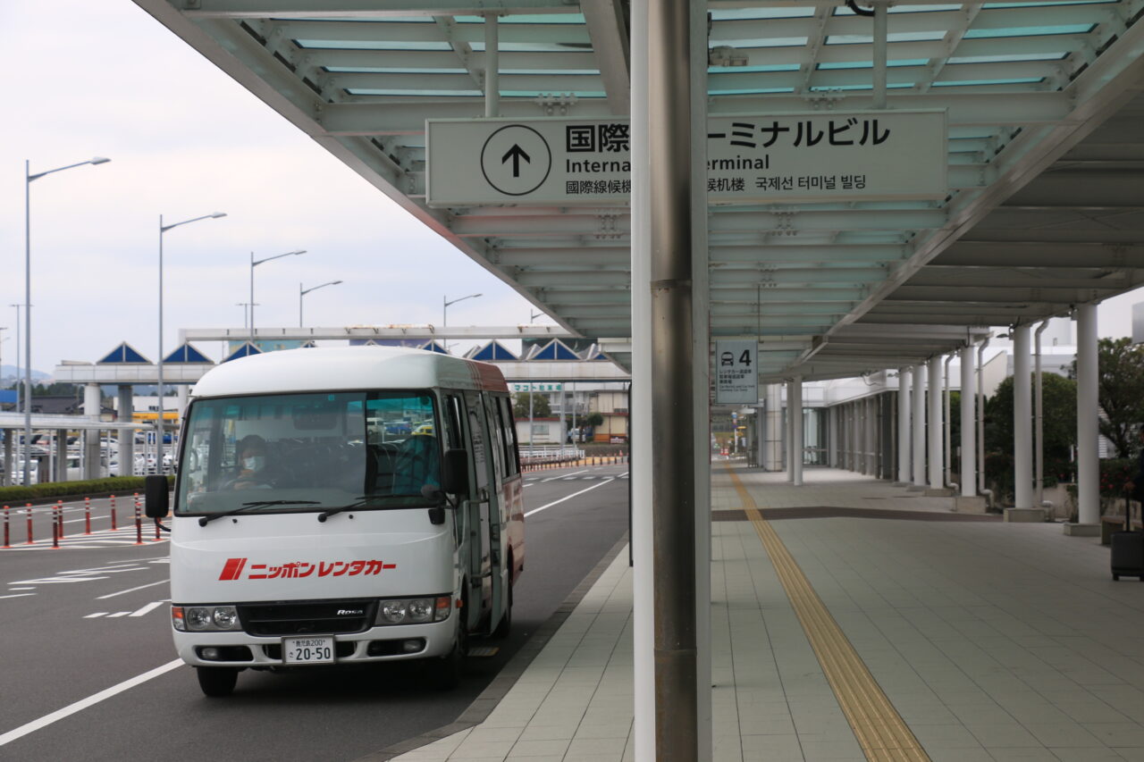 shuttle bus